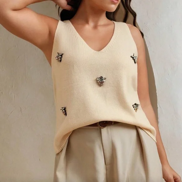 💎 PLUS Embellished Sweater 💎 - Picture 4 of 8